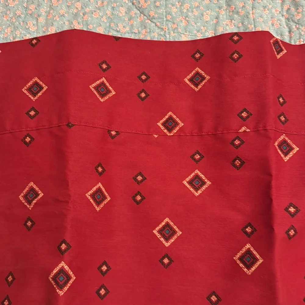 Red Valance with Small Geometric Designs